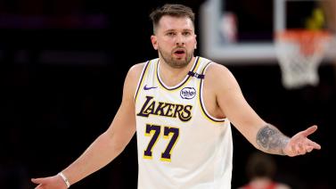 颜骏凌连续失误引发媒体关注，声援不可大意.